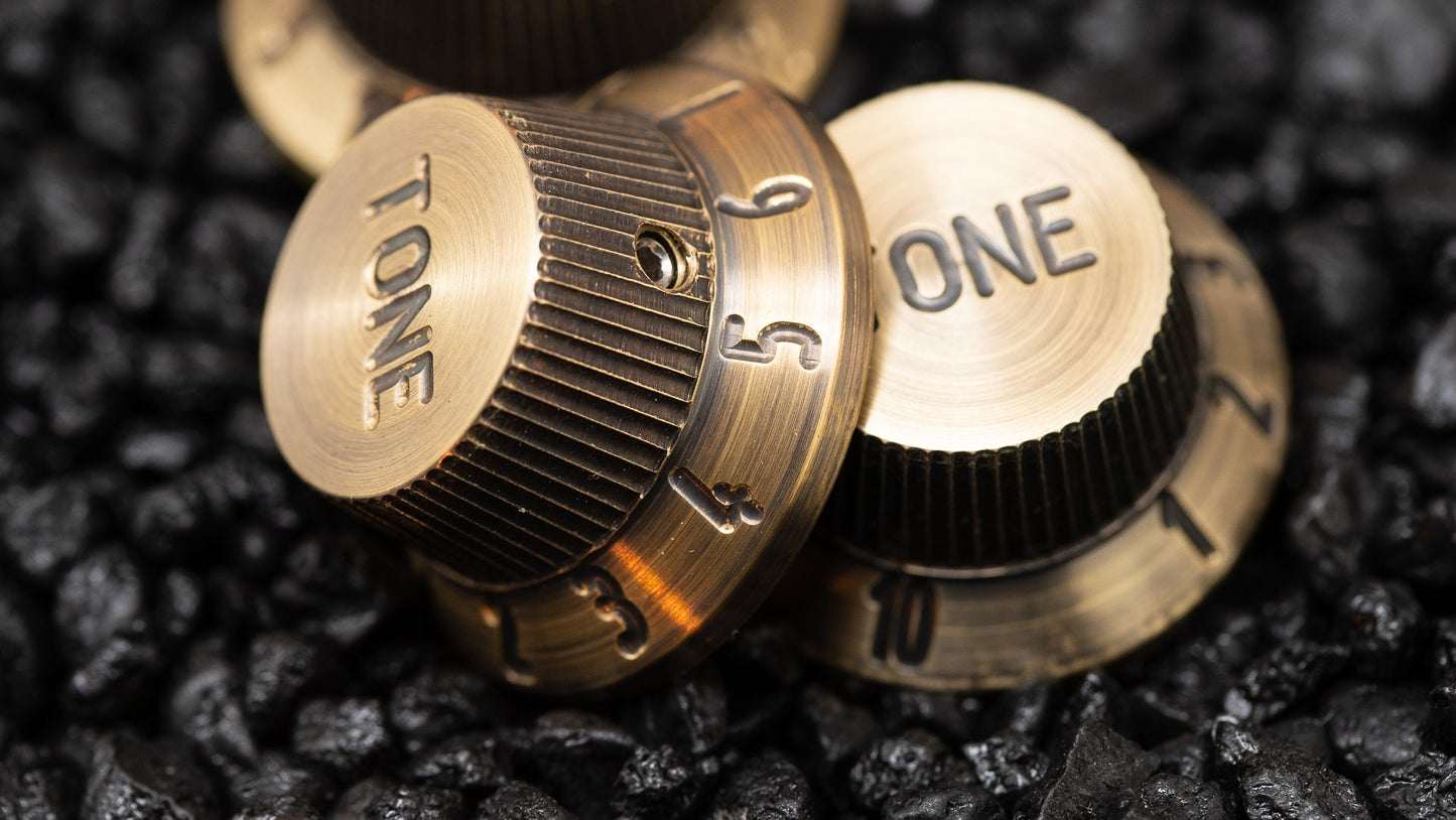 Vintage Brass Stratocaster knob set Strat Tophat Guitar Amp Pedal Volume Tone knobs by 490 Hardware